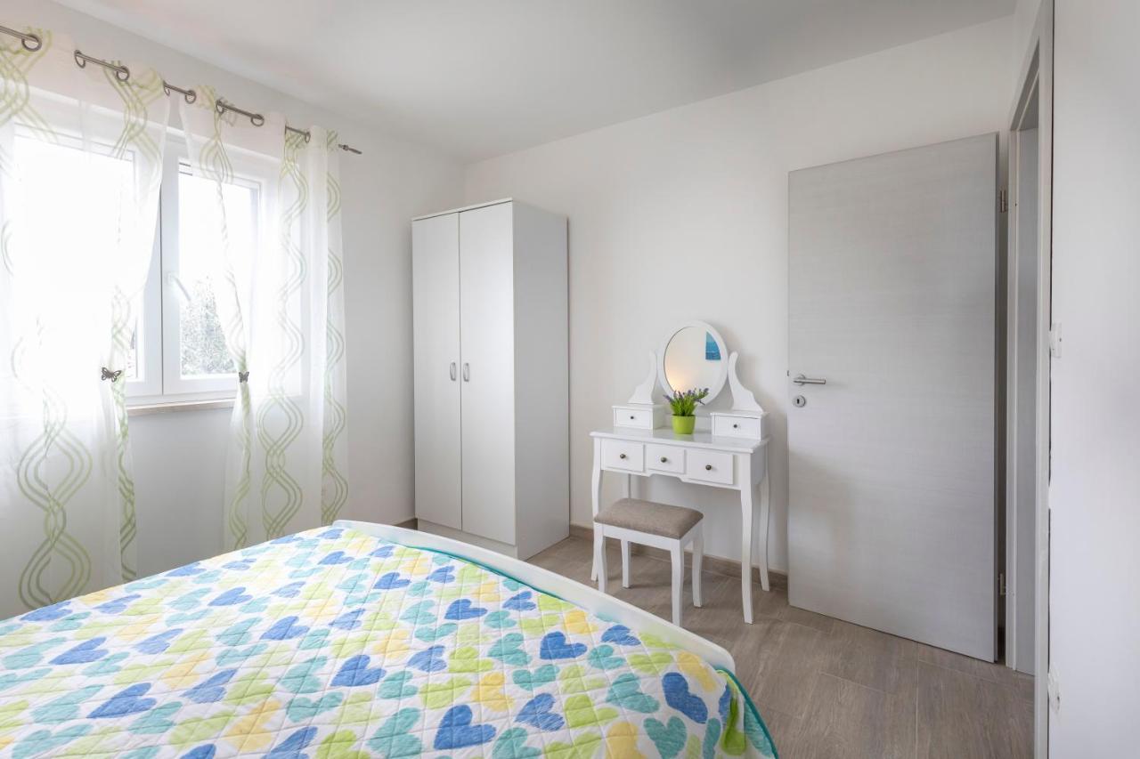 Villa Little Hill Постира Экстерьер фото